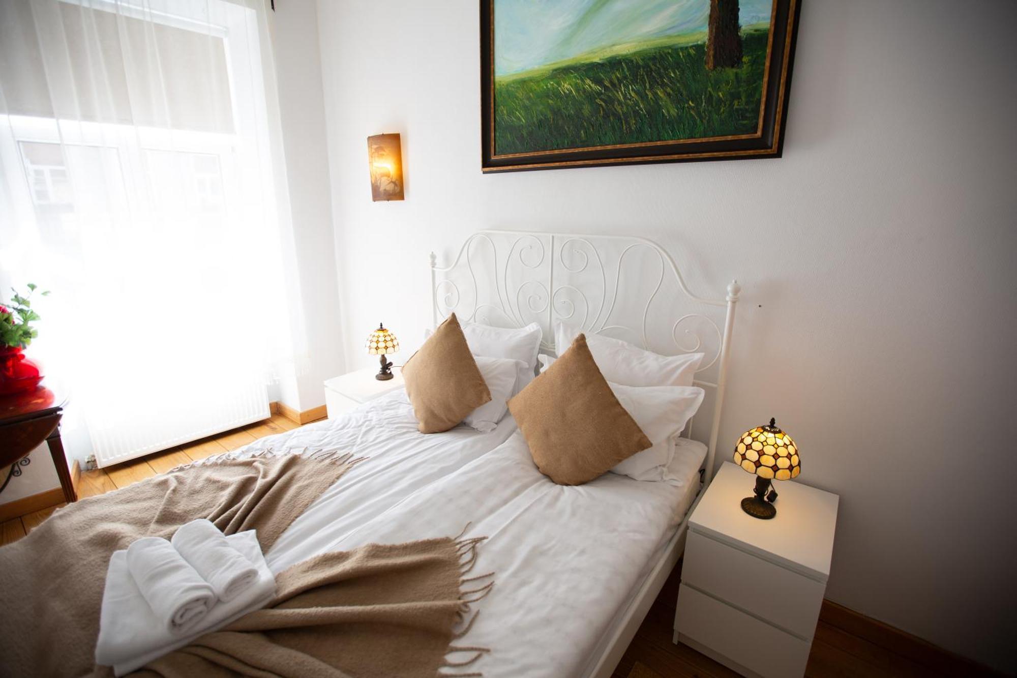 A Piece Of History Guesthouse براشوف المظهر الخارجي الصورة
